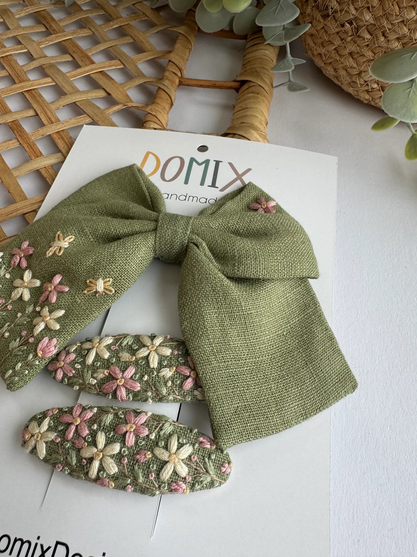 Handcrafted Embroidery Clips - Domix