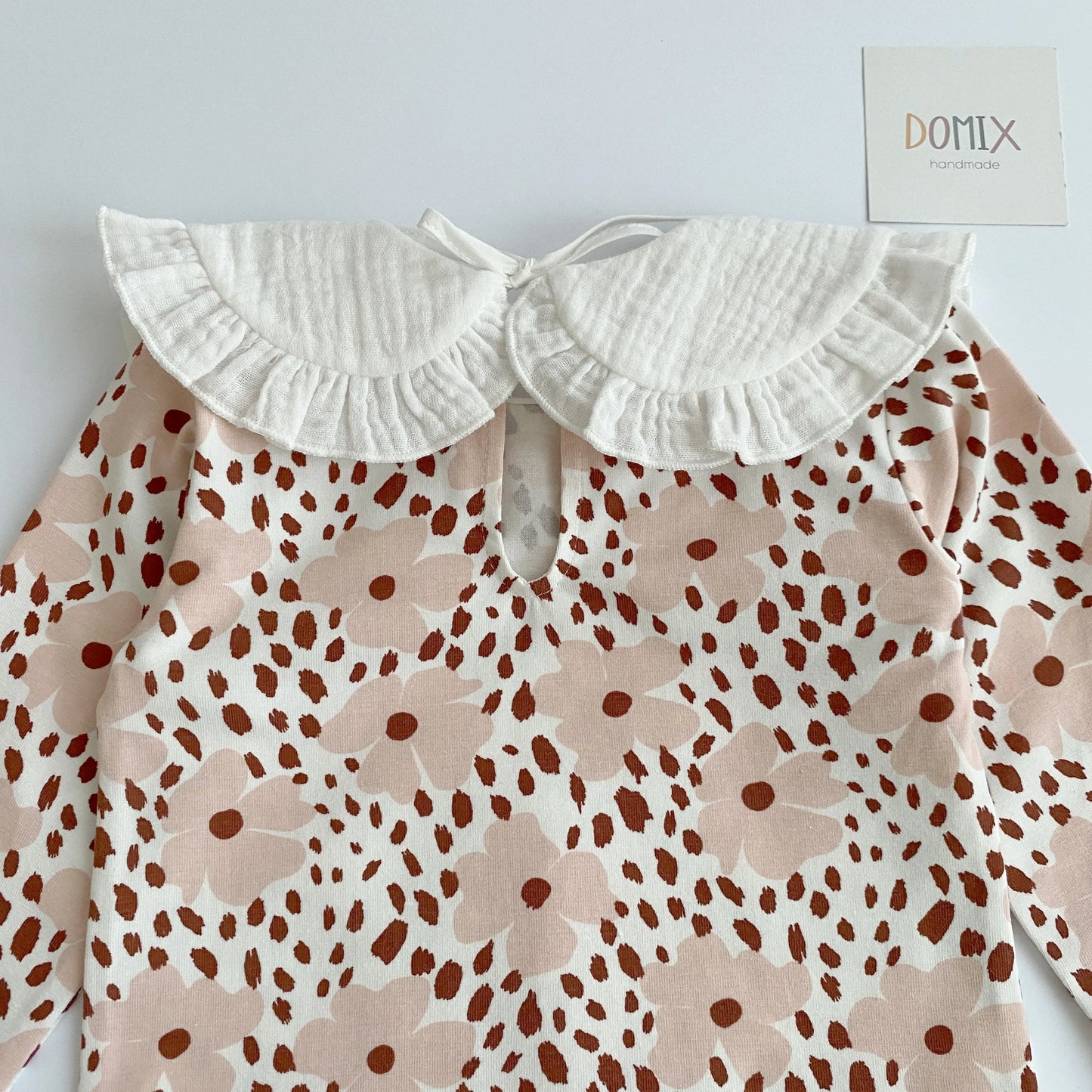 Floral Bodysuit with Elegant Collar - Domix