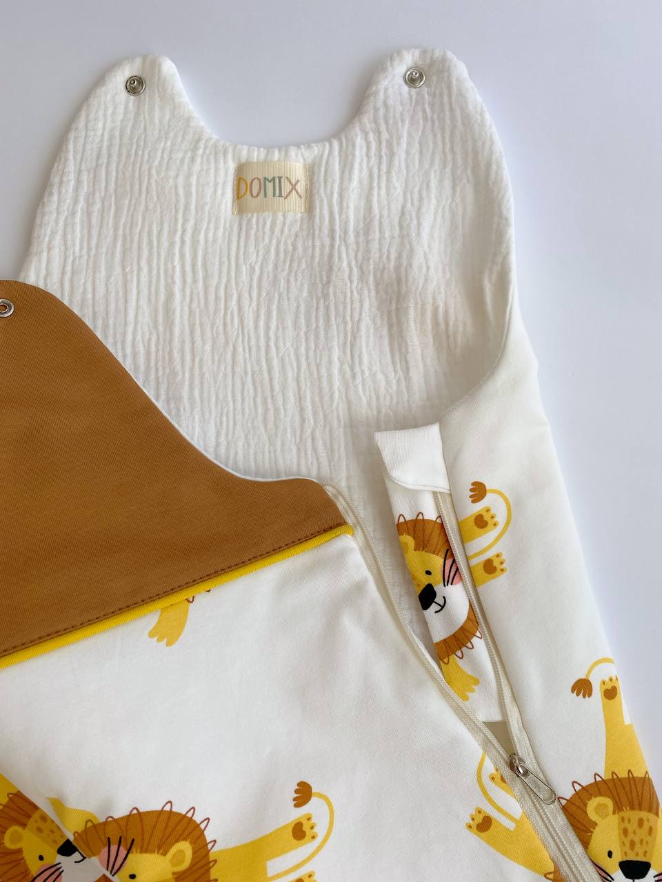 Gigoteuse Faite Main pour Bébé – Sac de Couchage en Coton avec Imprimé Lion