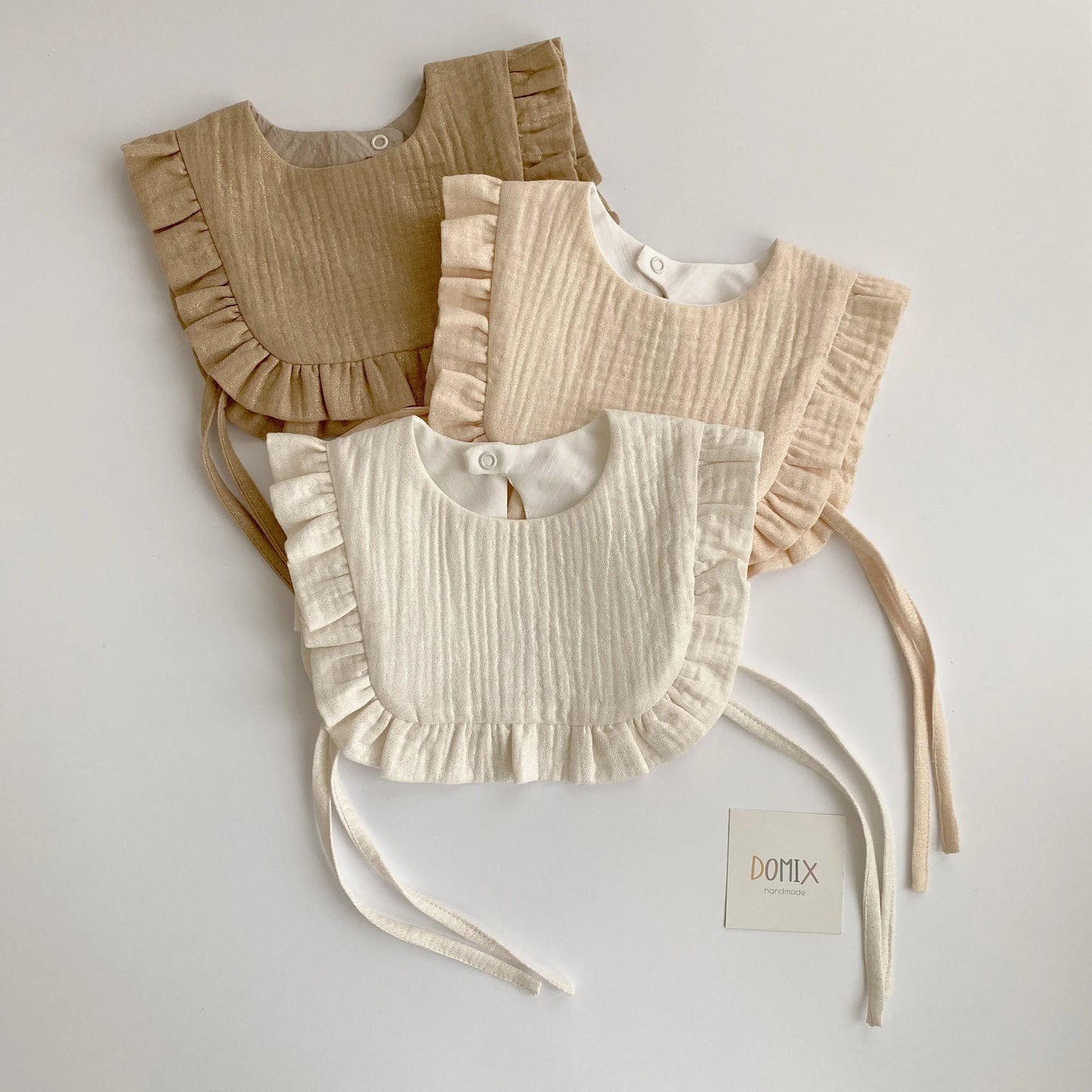 Shimmer Frill Bib - Domix
