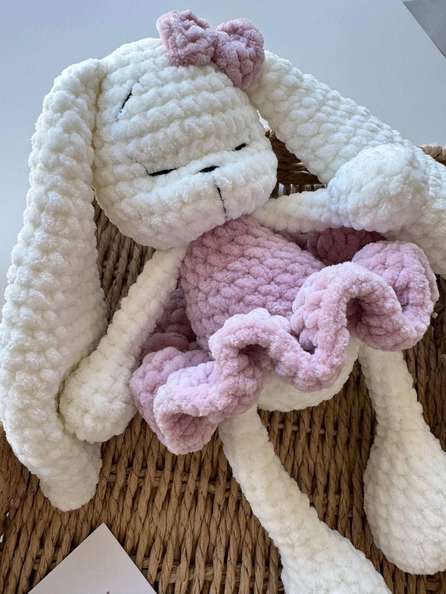Peluche Lapin en Robe Rose – Douceur Bébé (30 cm)