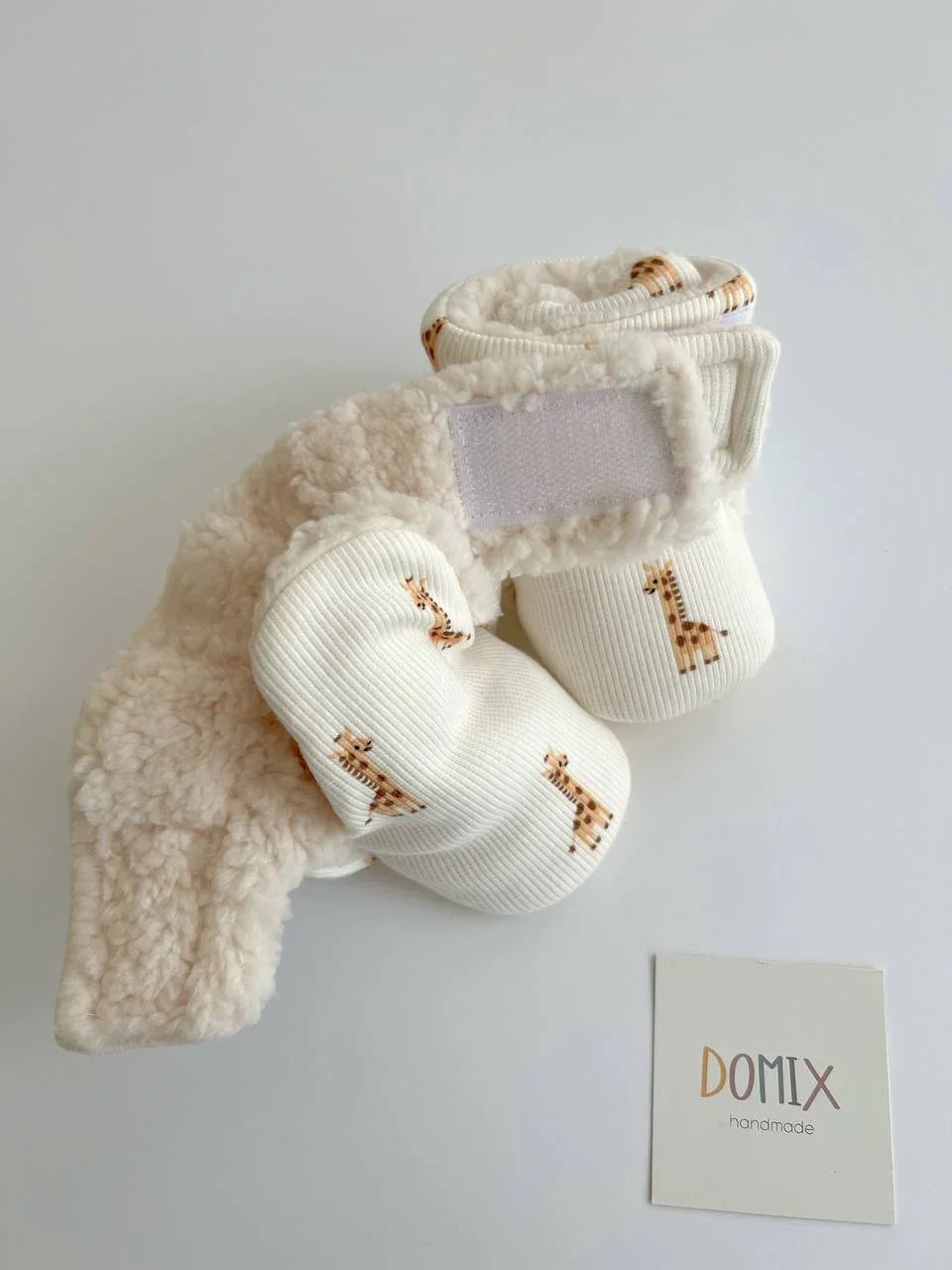 🦒 Giraffe Baby Booties – Soft Handmade Warmth - Domix