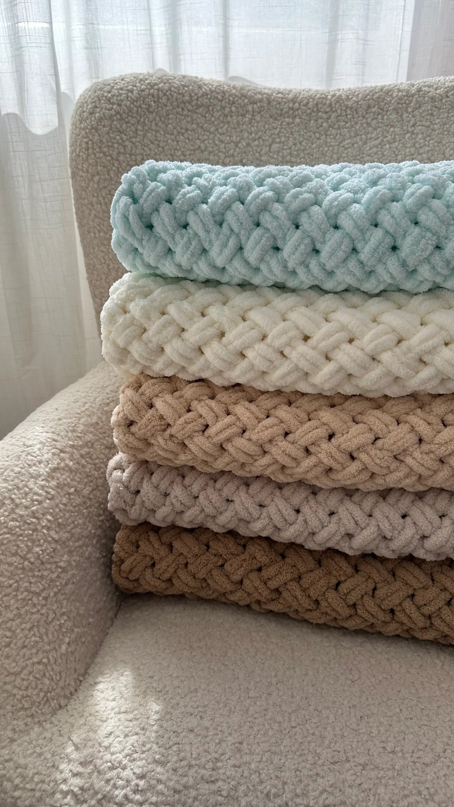 Knitted Blanket - Domix
