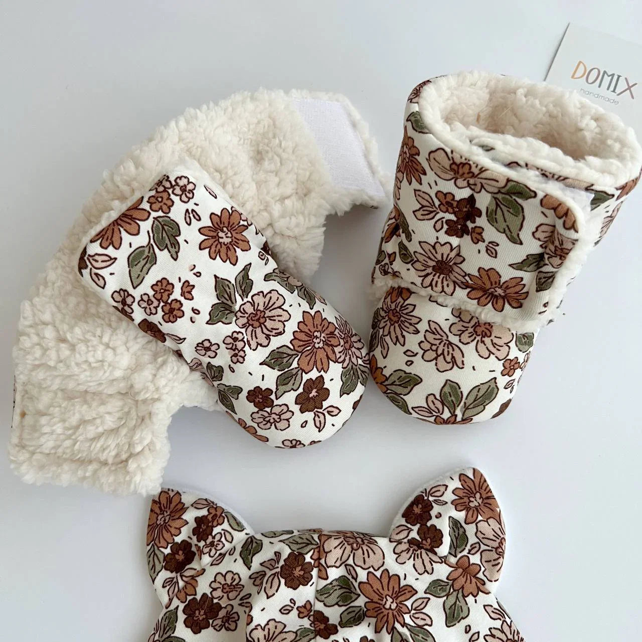 Boots Flowers - Domix