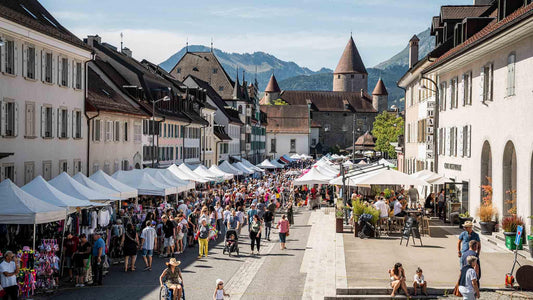 Marche Folklorique à Bulle: A Traditional Market with Domix Design - Domix