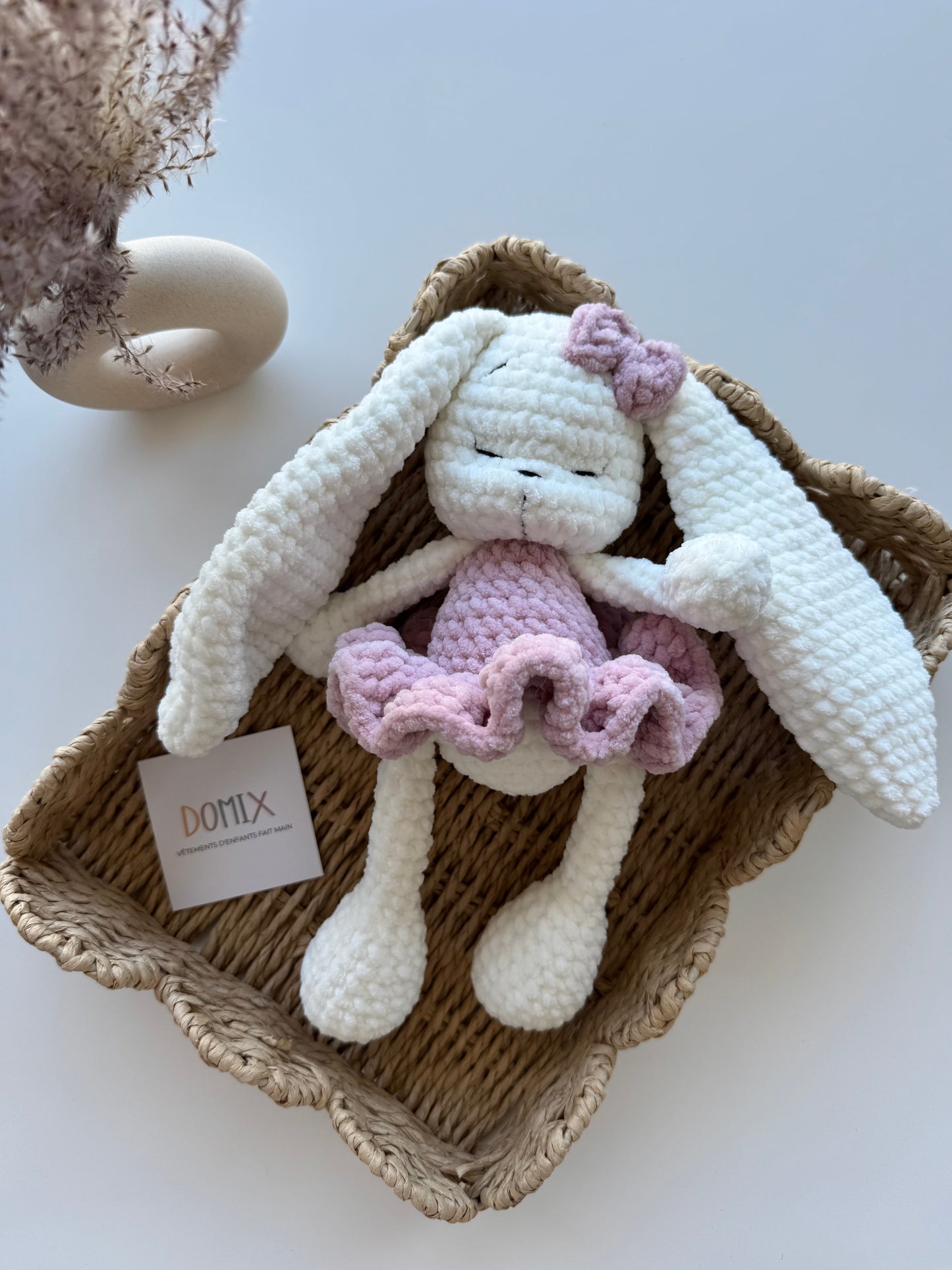 Peluche Lapin en Robe Rose – Douceur Bébé (30 cm)