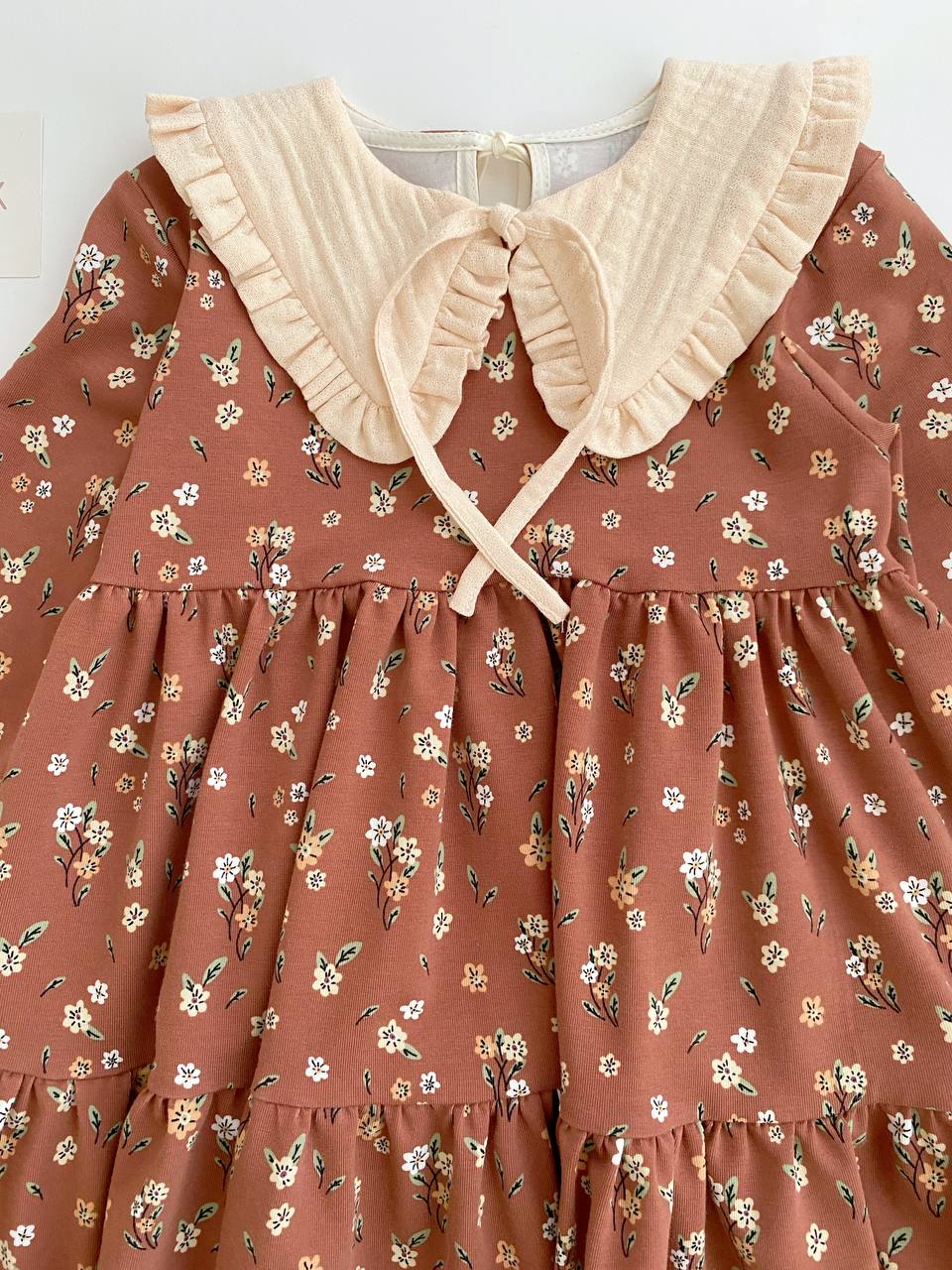 Floral Dress with Detachable Ruffle Collar