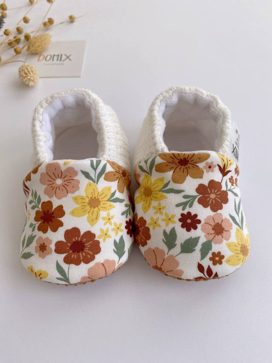 🍂 Autumn Floral Baby Slippers – Handmade Cozy Softness
