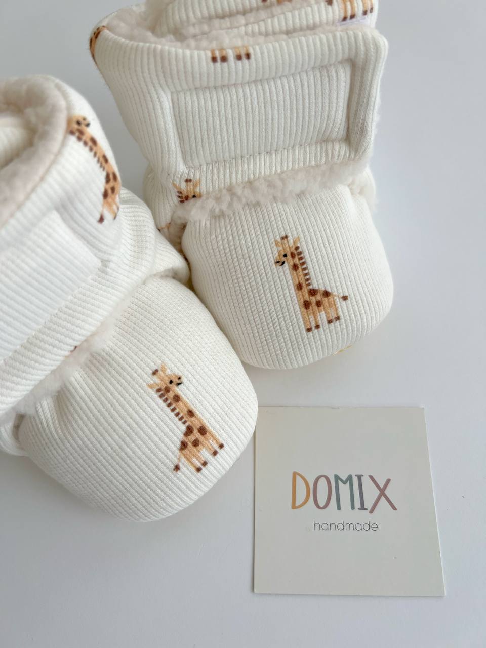 🦒 Giraffe Baby Booties – Soft Handmade Warmth