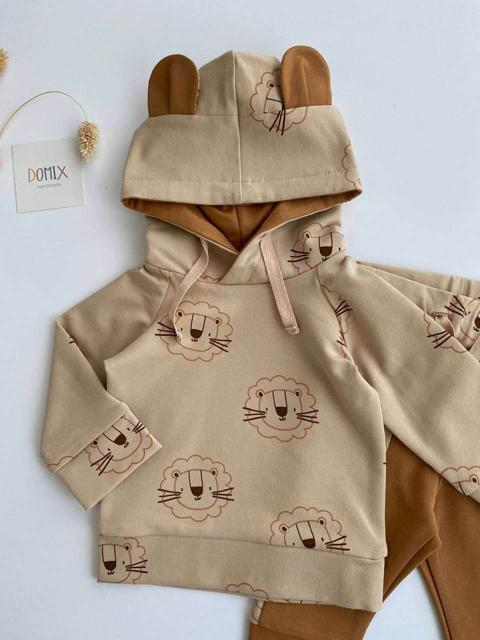 Lion Hoodie Set – Handmade Comfort for Little Explorers 🦁
