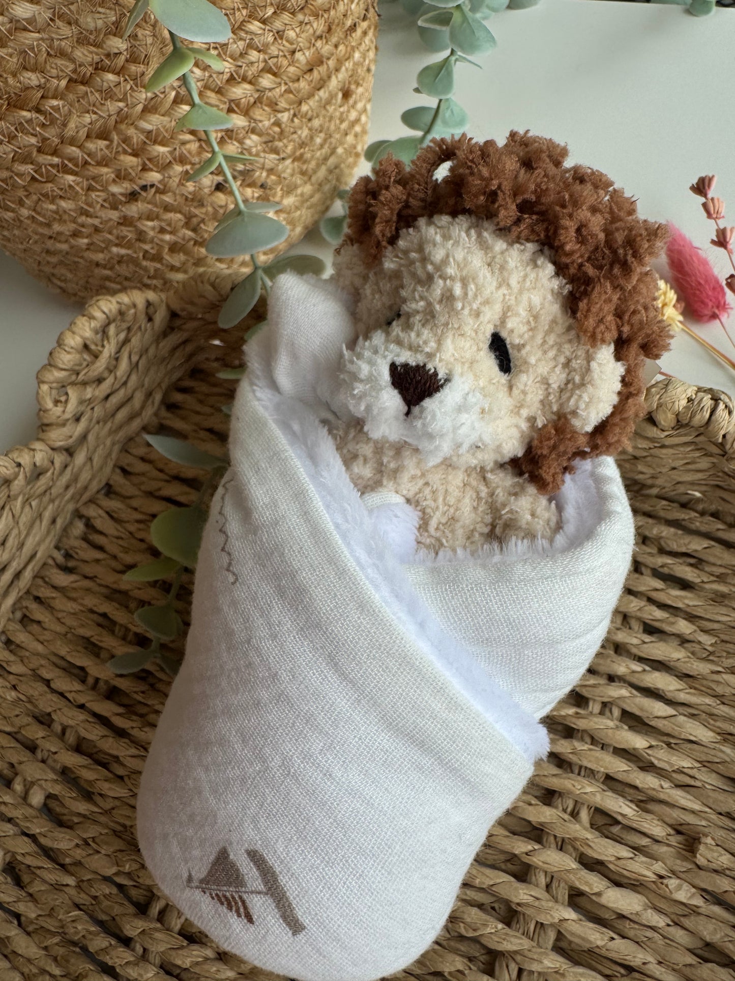 Doudou Lion – Peluche avec Couverture Douillette en Mousseline (Certifié CE)