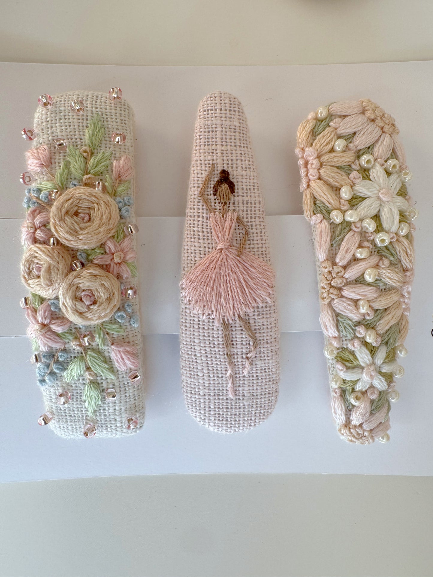 Pinces à cheveux en lin faites main – Ensemble exclusif brodé de 3