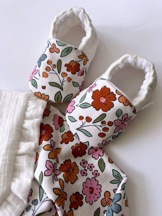 Chaussons bébé – Coton fleuri