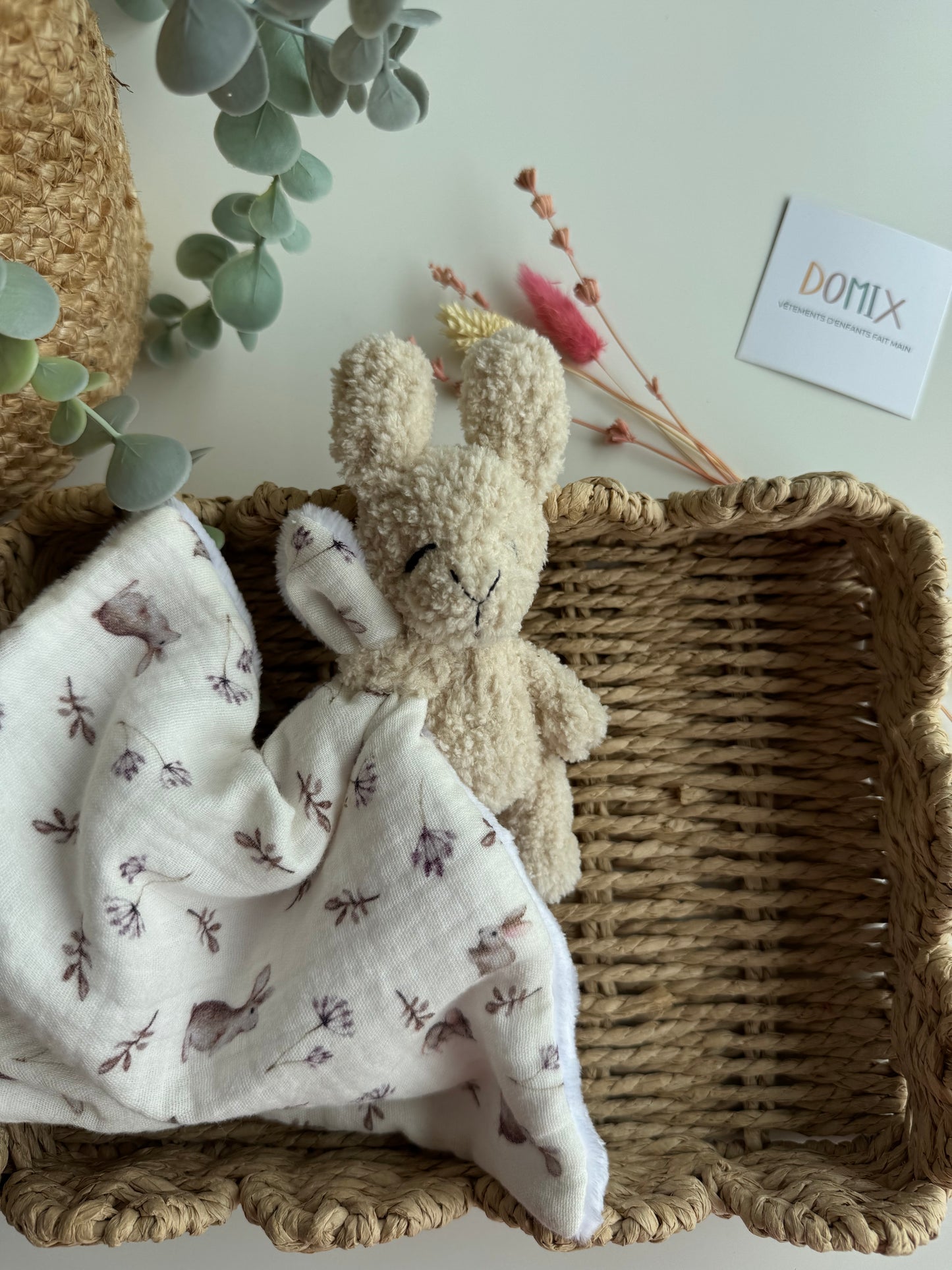 Doudou Lapin – Peluche avec Couverture Douillette en Mousseline (Certifié CE)