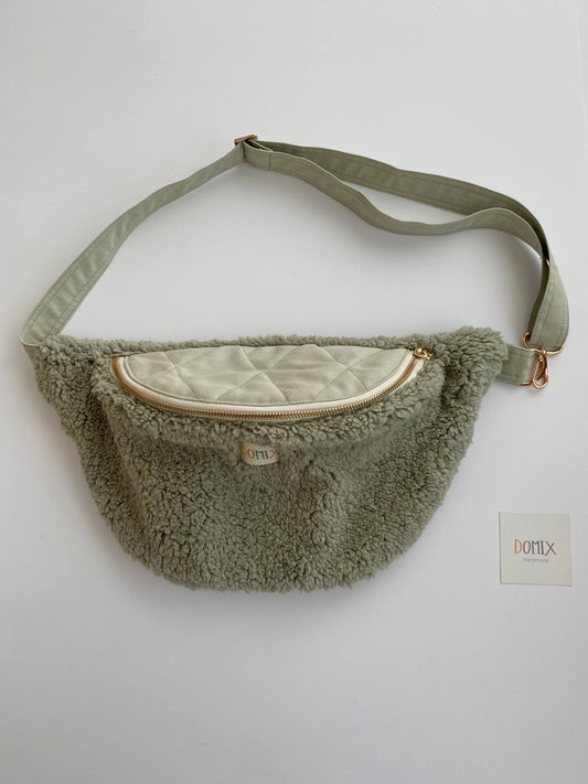 Sac banane Teddy vert blush – Fabriqué à la main par DOMIX