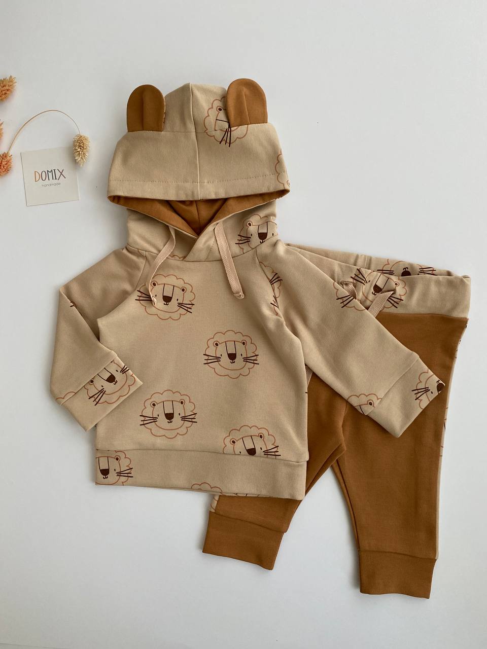 Lion Hoodie Set – Handmade Comfort for Little Explorers 🦁